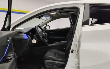 Toyota C-HR I рестайлинг, 2021 год, 1 930 000 рублей, 4 фотография