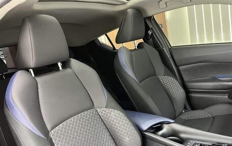 Toyota C-HR I рестайлинг, 2021 год, 1 860 000 рублей, 10 фотография