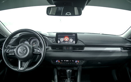 Mazda 6, 2020 год, 2 400 000 рублей, 5 фотография