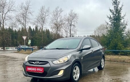Hyundai Solaris II рестайлинг, 2011 год, 790 000 рублей, 2 фотография