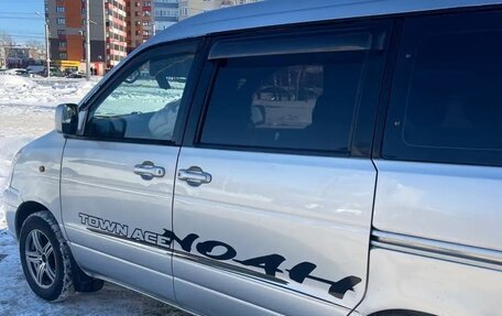 Toyota Town Ace III, 1999 год, 880 000 рублей, 6 фотография