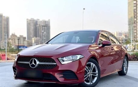 Mercedes-Benz A-Класс, 2021 год, 1 865 000 рублей, 3 фотография
