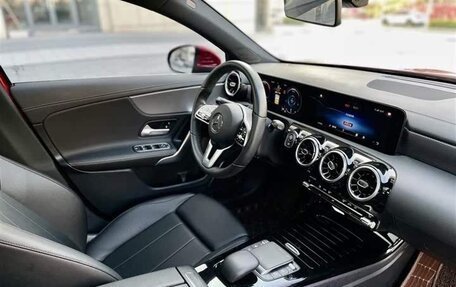 Mercedes-Benz A-Класс, 2021 год, 1 865 000 рублей, 9 фотография