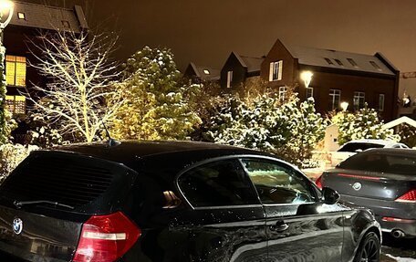 BMW 1 серия, 2011 год, 875 000 рублей, 10 фотография