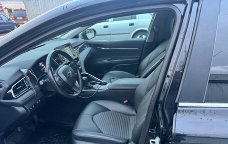 Toyota Camry, 2022 год, 3 050 000 рублей, 8 фотография