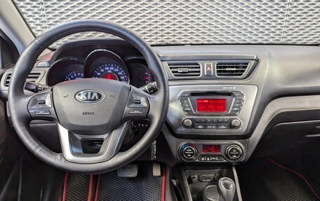 KIA Rio III рестайлинг, 2013 год, 900 000 рублей, 24 фотография
