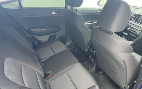 KIA Sportage IV рестайлинг, 2019 год, 2 300 000 рублей, 10 фотография