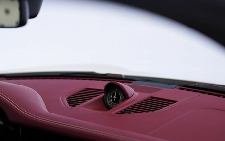Porsche 911, 2021 год, 26 000 000 рублей, 10 фотография