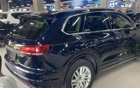 Volkswagen Touareg III, 2022 год, 4 950 000 рублей, 4 фотография