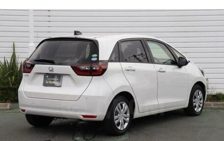 Honda Fit, 2020 год, 1 150 000 рублей, 3 фотография