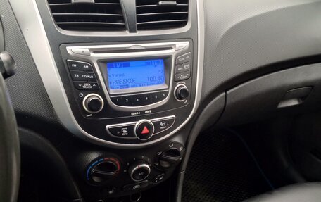 Hyundai Solaris II рестайлинг, 2012 год, 600 000 рублей, 5 фотография