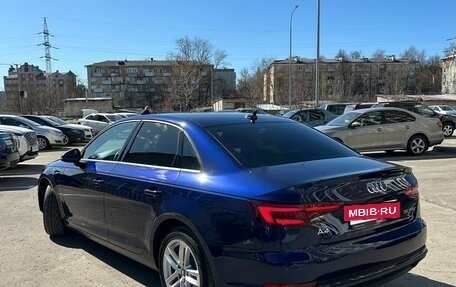 Audi A4, 2018 год, 2 170 000 рублей, 4 фотография