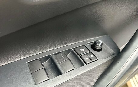 Toyota Corolla, 2021 год, 2 220 000 рублей, 17 фотография