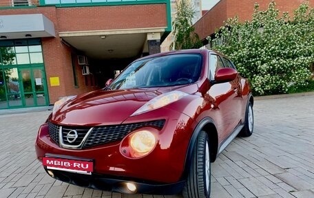 Nissan Juke II, 2011 год, 955 000 рублей, 3 фотография