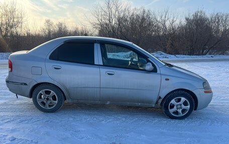 Chevrolet Aveo III, 2004 год, 280 000 рублей, 2 фотография