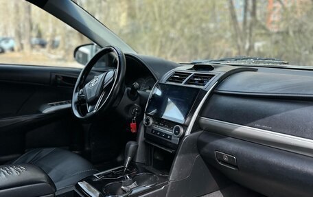 Toyota Camry, 2017 год, 1 100 000 рублей, 2 фотография