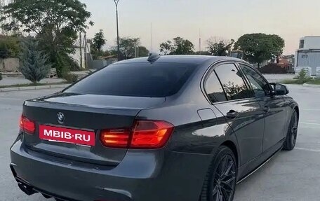 BMW 3 серия, 2013 год, 1 950 000 рублей, 4 фотография