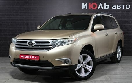 Toyota Highlander III, 2011 год, 2 300 000 рублей, 1 фотография