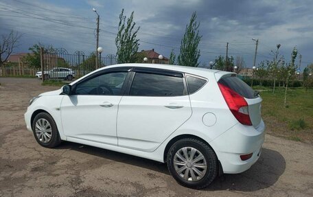Hyundai Solaris II рестайлинг, 2012 год, 835 000 рублей, 7 фотография