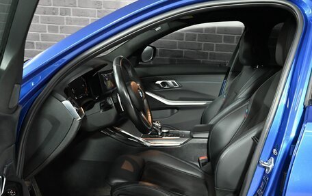 BMW 3 серия, 2019 год, 3 650 000 рублей, 10 фотография