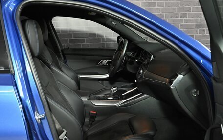 BMW 3 серия, 2019 год, 3 650 000 рублей, 11 фотография