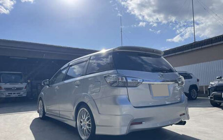 Toyota Wish II, 2017 год, 1 015 000 рублей, 5 фотография