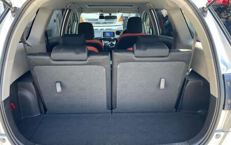 Toyota Wish II, 2017 год, 1 015 000 рублей, 18 фотография