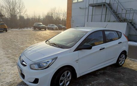 Hyundai Solaris II рестайлинг, 2013 год, 850 000 рублей, 9 фотография