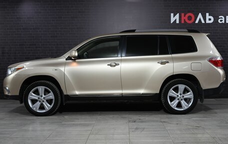Toyota Highlander III, 2011 год, 2 300 000 рублей, 7 фотография