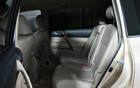 Toyota Highlander III, 2011 год, 2 300 000 рублей, 26 фотография