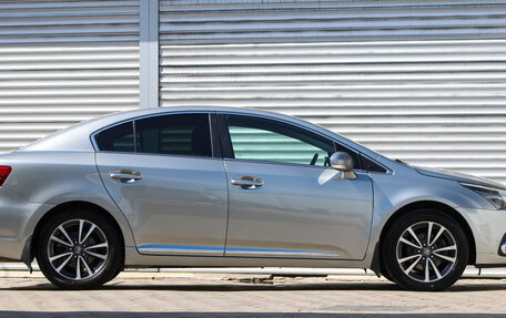Toyota Avensis III рестайлинг, 2012 год, 1 550 000 рублей, 2 фотография