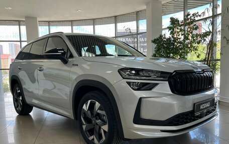 Skoda Kodiaq, 2025 год, 5 850 000 рублей, 8 фотография
