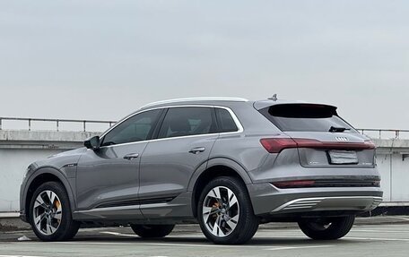 Audi e-tron I, 2022 год, 3 180 000 рублей, 6 фотография