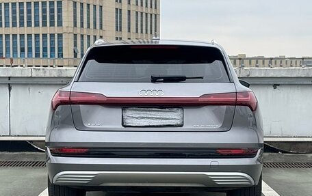 Audi e-tron I, 2022 год, 3 180 000 рублей, 5 фотография