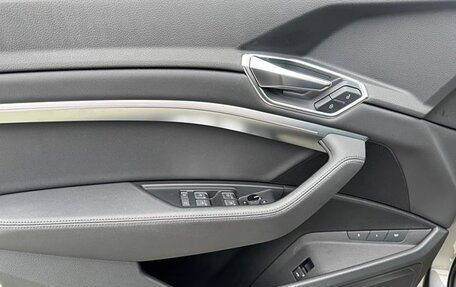 Audi e-tron I, 2022 год, 3 180 000 рублей, 13 фотография