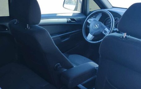 Opel Zafira B, 2012 год, 720 000 рублей, 10 фотография
