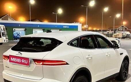 Jaguar E-Pace, 2021 год, 3 850 000 рублей, 6 фотография