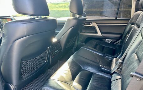 Toyota Land Cruiser 200, 2011 год, 3 200 000 рублей, 10 фотография