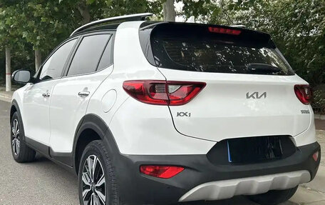KIA Stonic, 2022 год, 1 190 013 рублей, 5 фотография