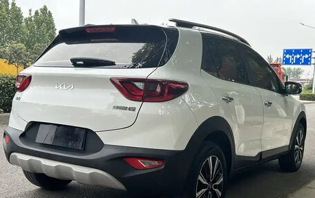 KIA Stonic, 2022 год, 1 190 013 рублей, 6 фотография