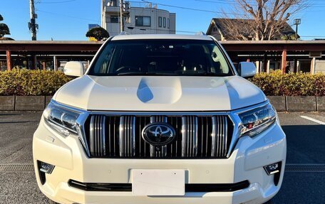 Toyota Land Cruiser Prado 150 рестайлинг 2, 2020 год, 3 315 000 рублей, 2 фотография