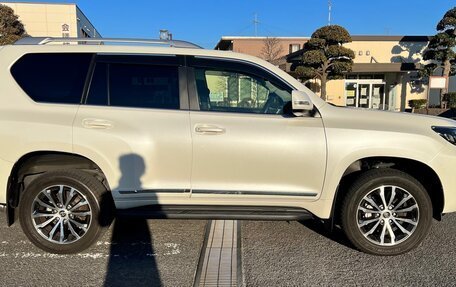 Toyota Land Cruiser Prado 150 рестайлинг 2, 2020 год, 3 315 000 рублей, 8 фотография