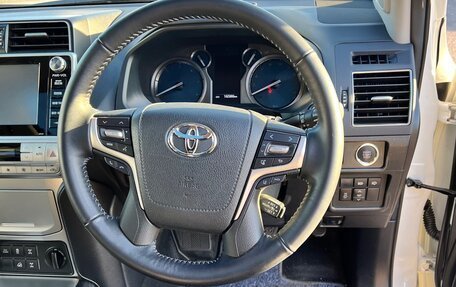 Toyota Land Cruiser Prado 150 рестайлинг 2, 2020 год, 3 315 000 рублей, 16 фотография