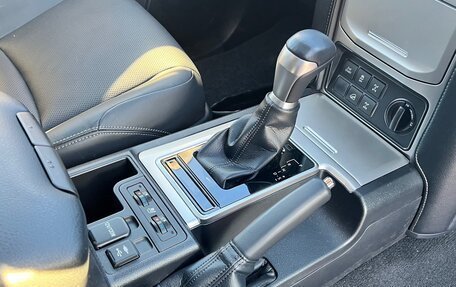 Toyota Land Cruiser Prado 150 рестайлинг 2, 2020 год, 3 315 000 рублей, 19 фотография