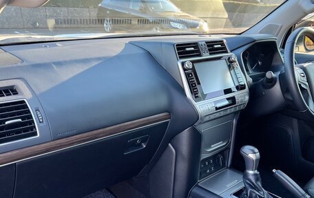 Toyota Land Cruiser Prado 150 рестайлинг 2, 2020 год, 3 315 000 рублей, 22 фотография