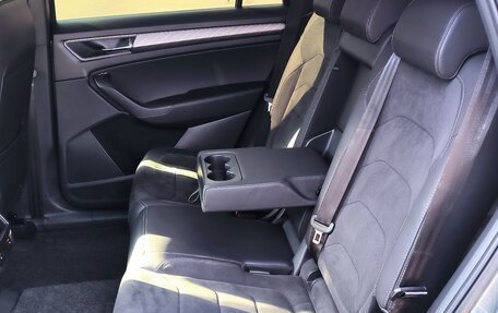 Skoda Kodiaq I, 2022 год, 4 070 000 рублей, 10 фотография