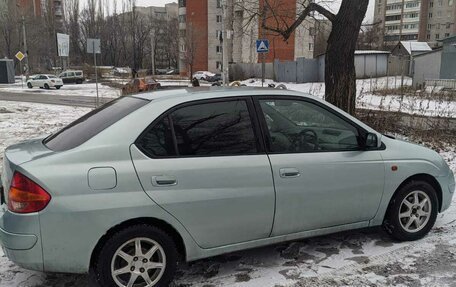 Toyota Prius IV XW50, 1998 год, 250 000 рублей, 10 фотография
