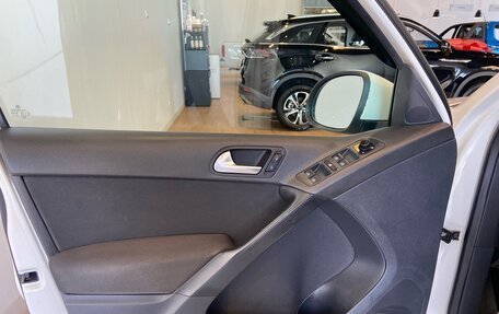Volkswagen Tiguan I, 2011 год, 985 000 рублей, 10 фотография