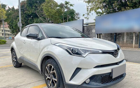 Toyota C-HR I рестайлинг, 2021 год, 1 675 000 рублей, 3 фотография