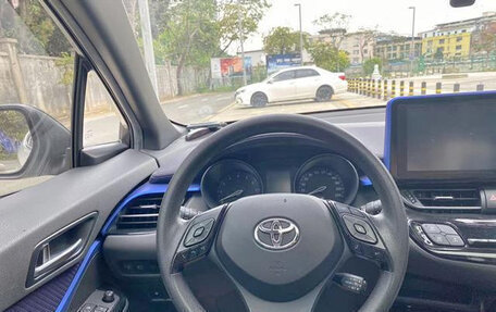 Toyota C-HR I рестайлинг, 2021 год, 1 675 000 рублей, 16 фотография